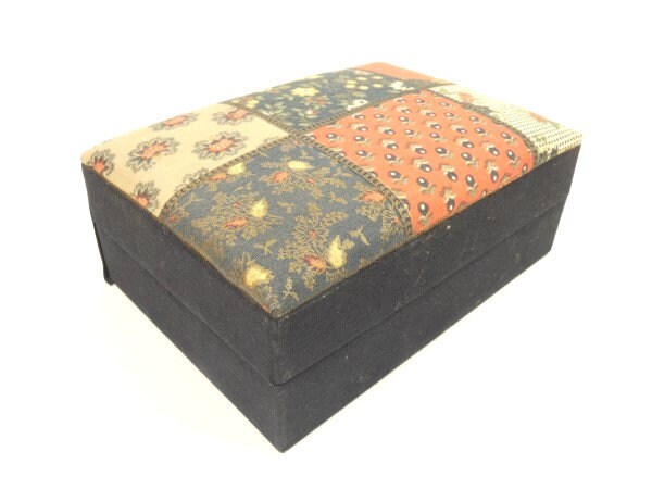 Quilt Patchworks Stil Vintage Schmuck Box Dekorative Stoff Organizer Blumen Lagerung von MinasTreasureChest