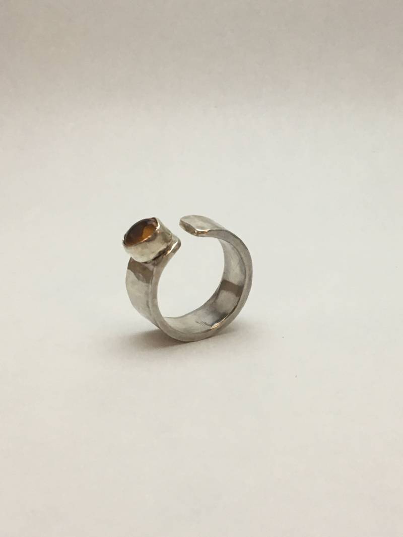 Von Hand Geschmiedeter Silberring von MindfulMetalworks