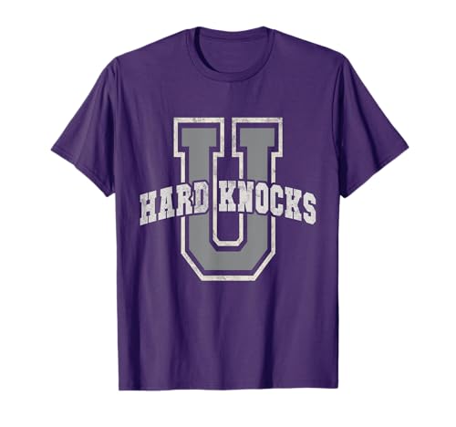 University of Hard Knicks College Women Entrepreneur Purple T-Shirt von Minding My Black Female Melanated Owned Business