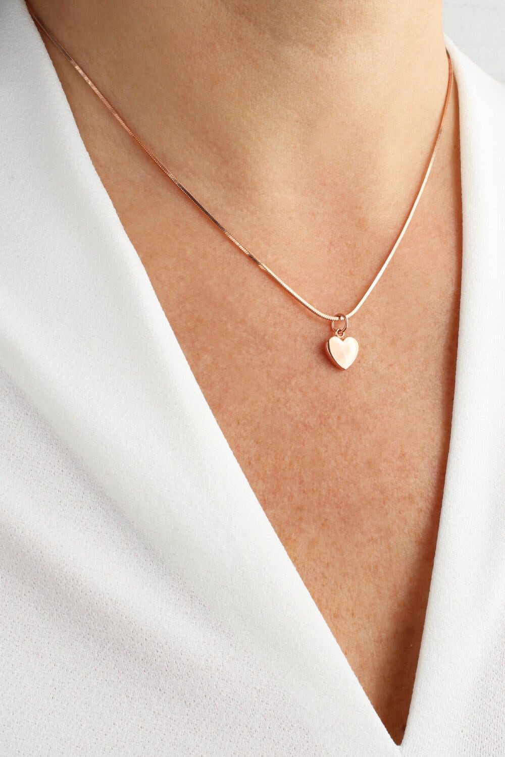 Halskette Aus Roségold, Kette Herz Schlangenkette Schmuck Geschenk Für Sie Halskette Aus Roségold, Kette Herz Schlangenkette Schmuck Geschenk Für Sie von MindmadeShop