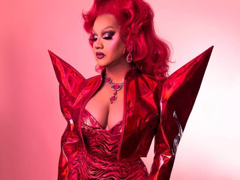 Rote Hologramm-Drag Queen Jacke | Das X-Tra Rote Hologramm-Drag Queen Jacke | Das X-Tra von MindyLamour