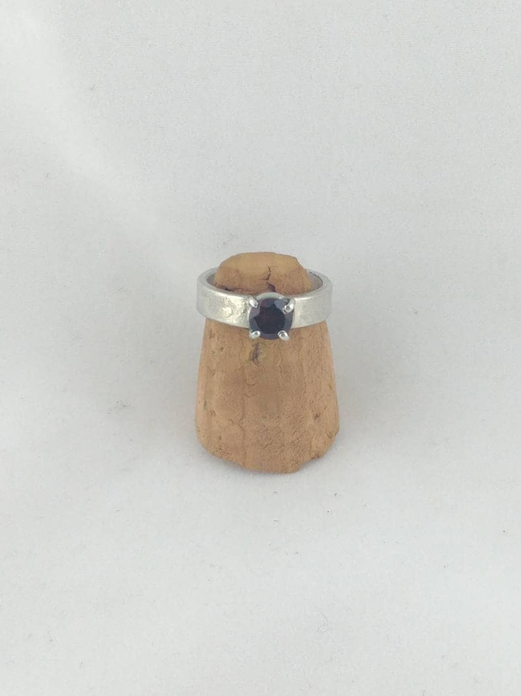 Ring Mit Flachem Glauben Garp in Silber von MineralNProduction