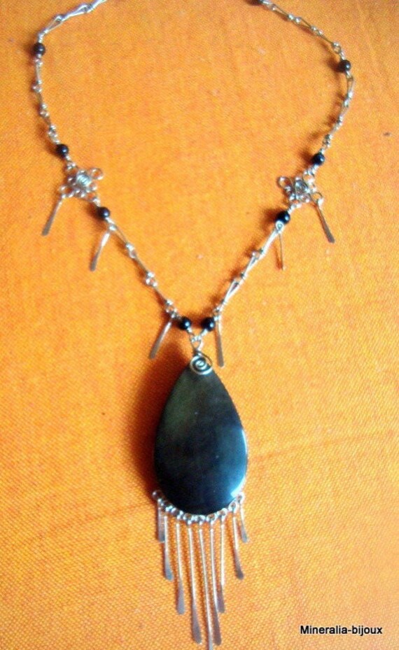 Handgehämmerte Silberne Metallkette Und Obsidian Handgehämmerte Silberne Metallkette Und Obsidian von MineraliaSpirit