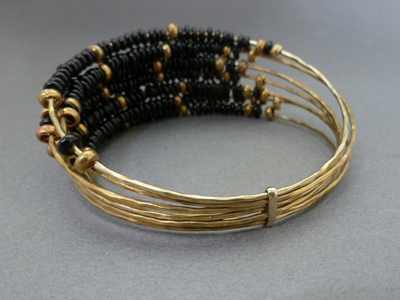 Semainier Recycled Glas Und Messing Perlen Armreif-Recycled Glas-Perlen-Armreif-Mirabelle Schmuck von Mineraliaboutique