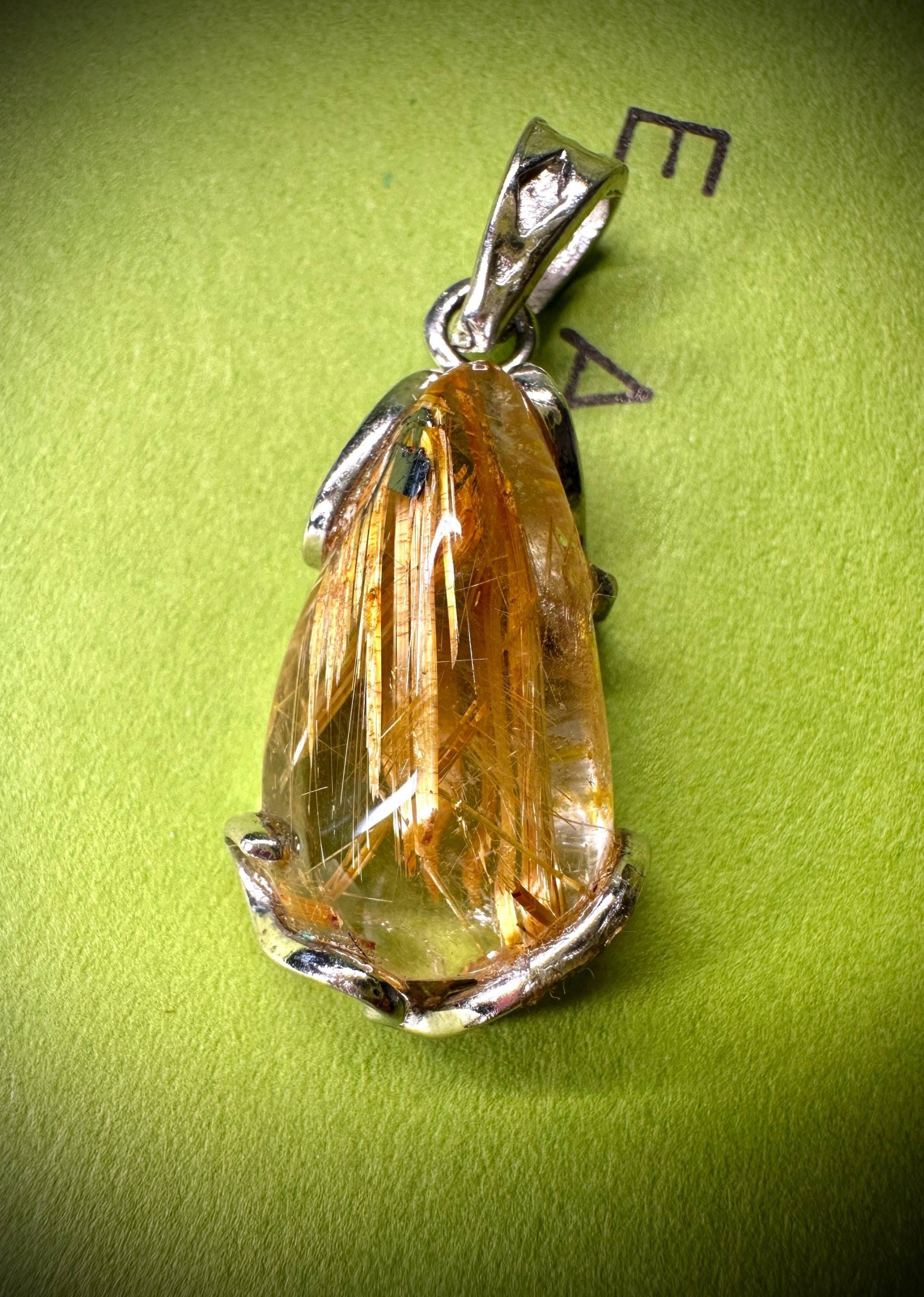 Premium Rutilquarz Kristall Anhänger/Goldschmiede Arbeit/ Edelstein Mineralien Heilstein 925Er Silber Fassung Rutilated Quartz von MineralienVitrine2