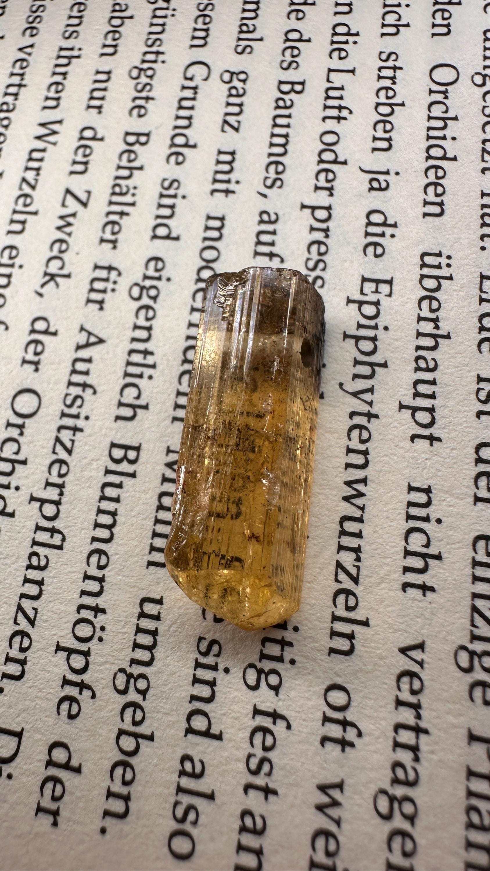 Seltener Gebohrter Imperial Topas Kristall Anhänger Aus Brasilien/Edelstein Mineralien Heilstein Schmuck Topaz von MineralienVitrine2