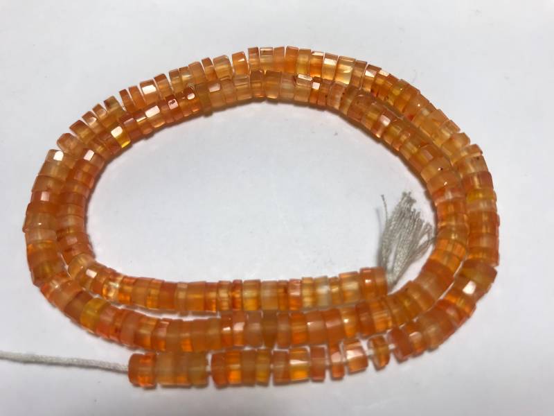 16 " -4mm-Naturgem Qualität Heishi-Tyre-Rad-Geformtes Karnelier-Rundlicht von Mines2Markets