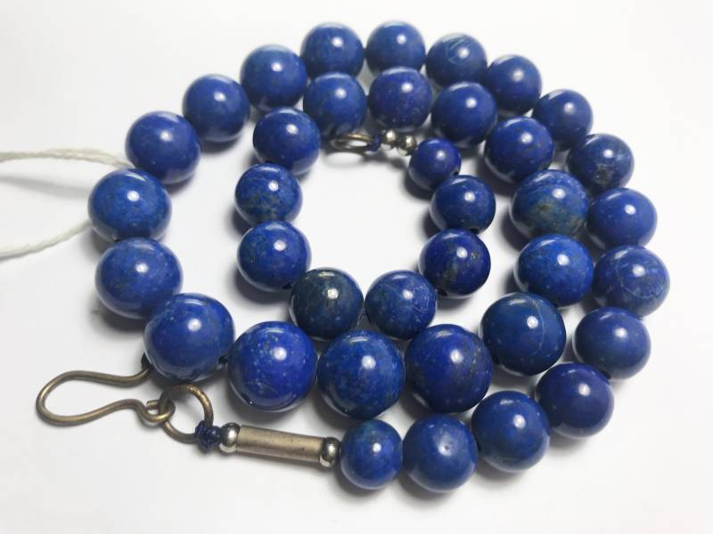 Edelqualität Tiefblaue Natürliche Lapiz Lazuli Rund Polierte Perlen Strand Edelqualität Tiefblaue Natürliche Lapiz Lazuli Rund Polierte Perlen Strand von Mines2Markets