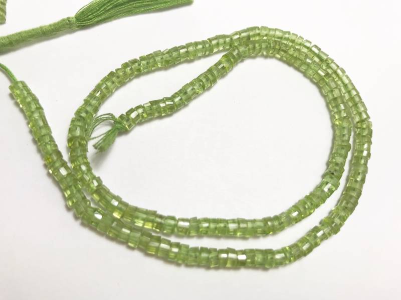 Sehr Seltene Erstaunliche Grüne Peridot-Rade Form 3-4mm Natürliche Peridot-Edelsteinperlen von Mines2Markets