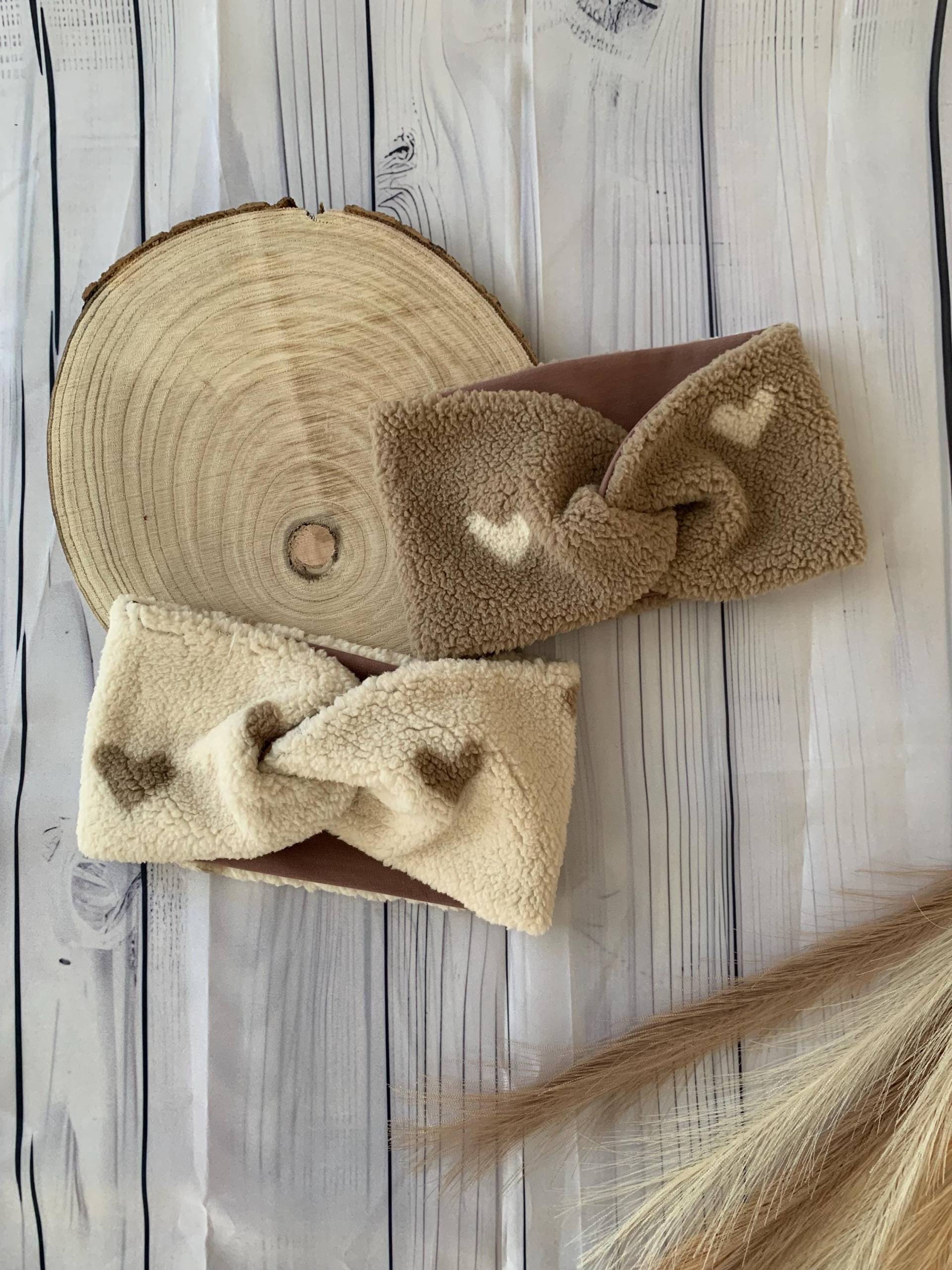 stirnband Aus Teddyfleece| Für Mädchen | Damen| Wichtelgeschenk| Nikolausgeschenk| Geschenk Frauen Mädchen| Herz stirnband Aus Teddyfleece| Für Mädchen | Damen| Wichtelgeschenk| Nikolausgeschenk| Geschenk Frauen Mädchen| Herz von MinesTextildesign