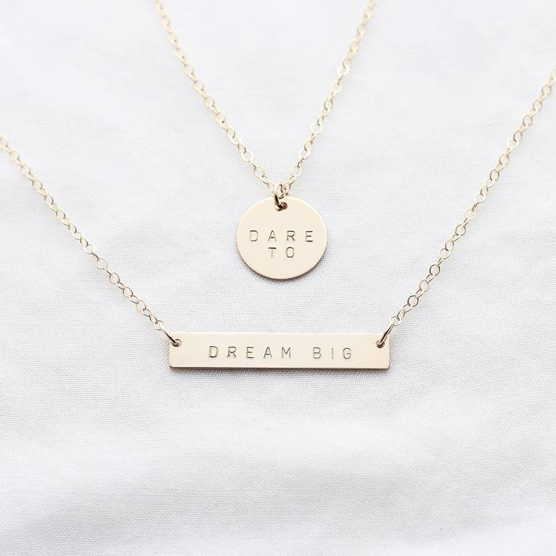 Personalisierte Halskette Set - Dare To Dream Big Goldbarren Layering Brauts Inspirationsschmuck Personalisierte Halskette Set - Dare To Dream Big Goldbarren Layering Brauts Inspirationsschmuck von MinettaJewellery