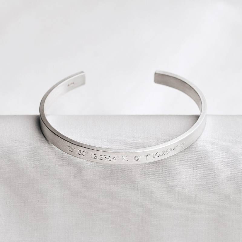 Personalisiertes Herren Sterling Silber Manschette Armband von MinettaJewellery