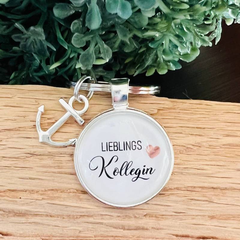 Kollegin Geschenk Geburtstag Schlüsselanhänger Schutzengel Perlenengel Anker Herz von MiniGeschenk