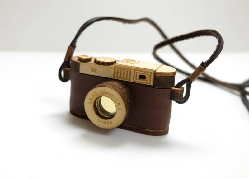 Miniatur Holz Kamera Halskette - Vintage Fotograf Geschenke von MiniHandsCrafts