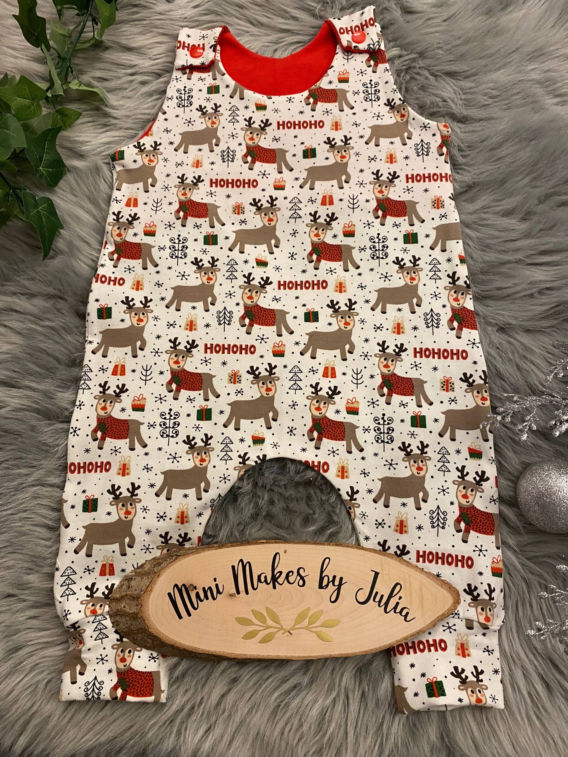 strampler in Creme & Rot Mit Hohoho Und Rentier, Meine Erste Weihnachts Latzhose, Weihnachtsspaß, Weihnachtsbaby Geschenk, Neues Baby Geschenk von MiniMakesByJulia