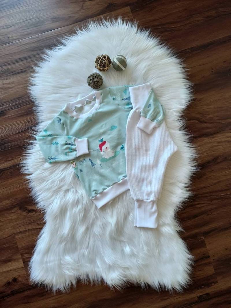 Unikat Babyset Pumphose + Shirt Unisex Jersey Gr. 86/92 von MiniNaehwelt