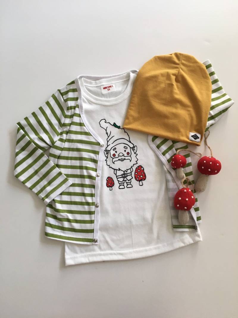 Das "Gnomie' - Mini Souls T-Shirt Das "Gnomie' - Mini Souls T-Shirt von MiniSouls