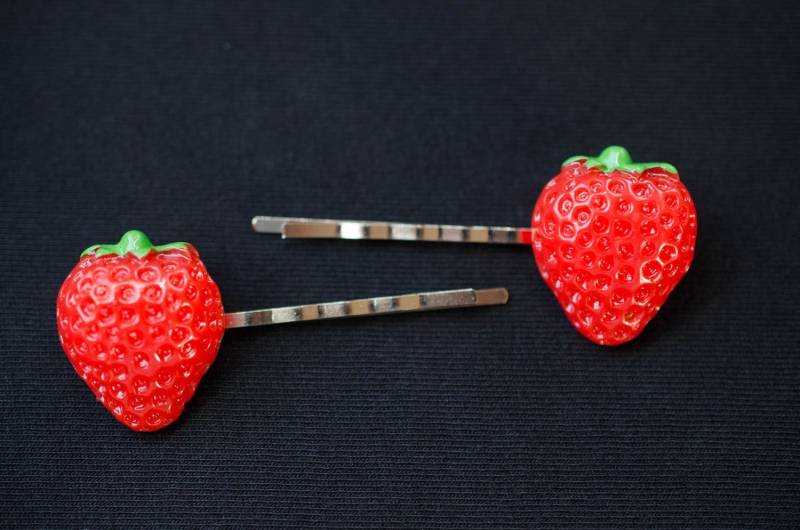 2Er Set Erdbeeren Haarklammer Miniblings Haarspange Beere Rot Frucht Obst Sommer von Miniblings