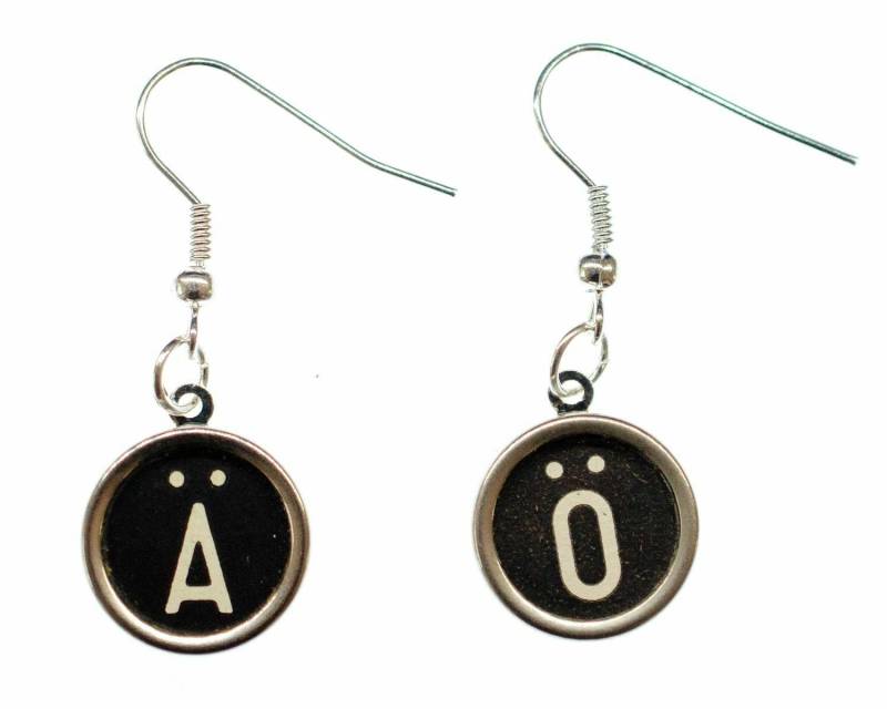 Ä Ö Ü Umlaute Ohrringe Schreibmaschinentasten Miniblings Initialen Schwarz von Miniblings
