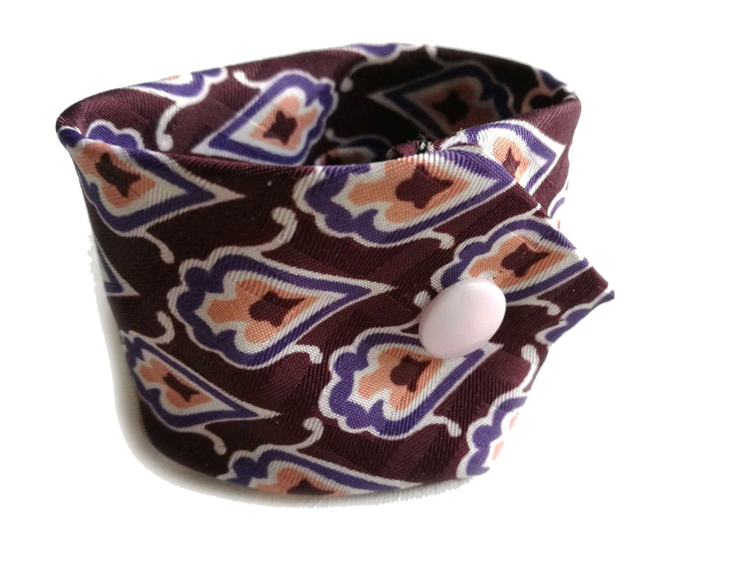 Armband Krawatte Upcycling Handmade Vintage Druckknopf Braun Plastikknopf S Armband Krawatte Upcycling Handmade Vintage Druckknopf Braun Plastikknopf S von Miniblings