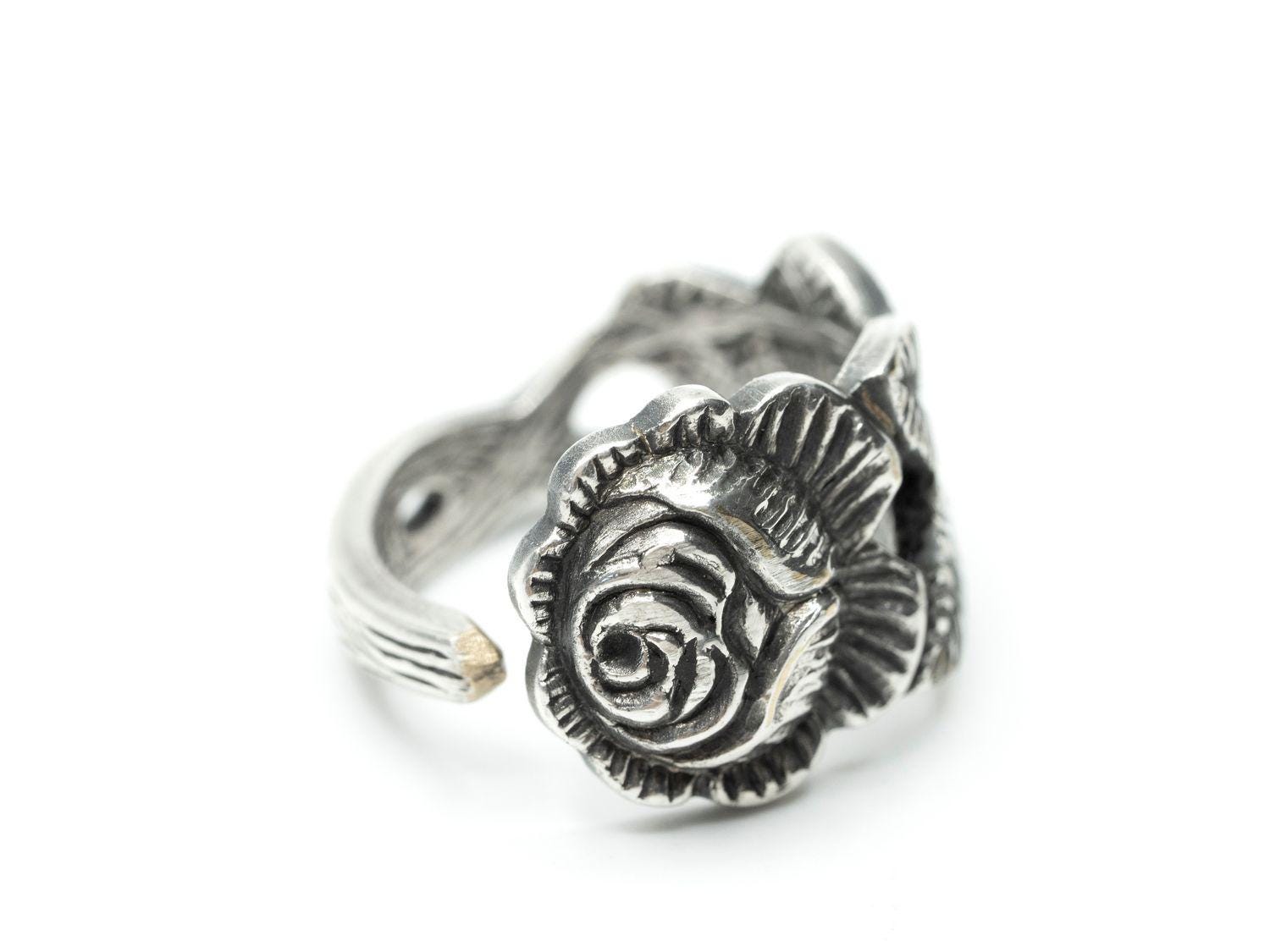 Besteckring Unikat Ring Aus Antikem Löffel Miniblings Herren Upcycling Br33 Besteckring Unikat Ring Aus Antikem Löffel Miniblings Herren Upcycling Br33 von Miniblings