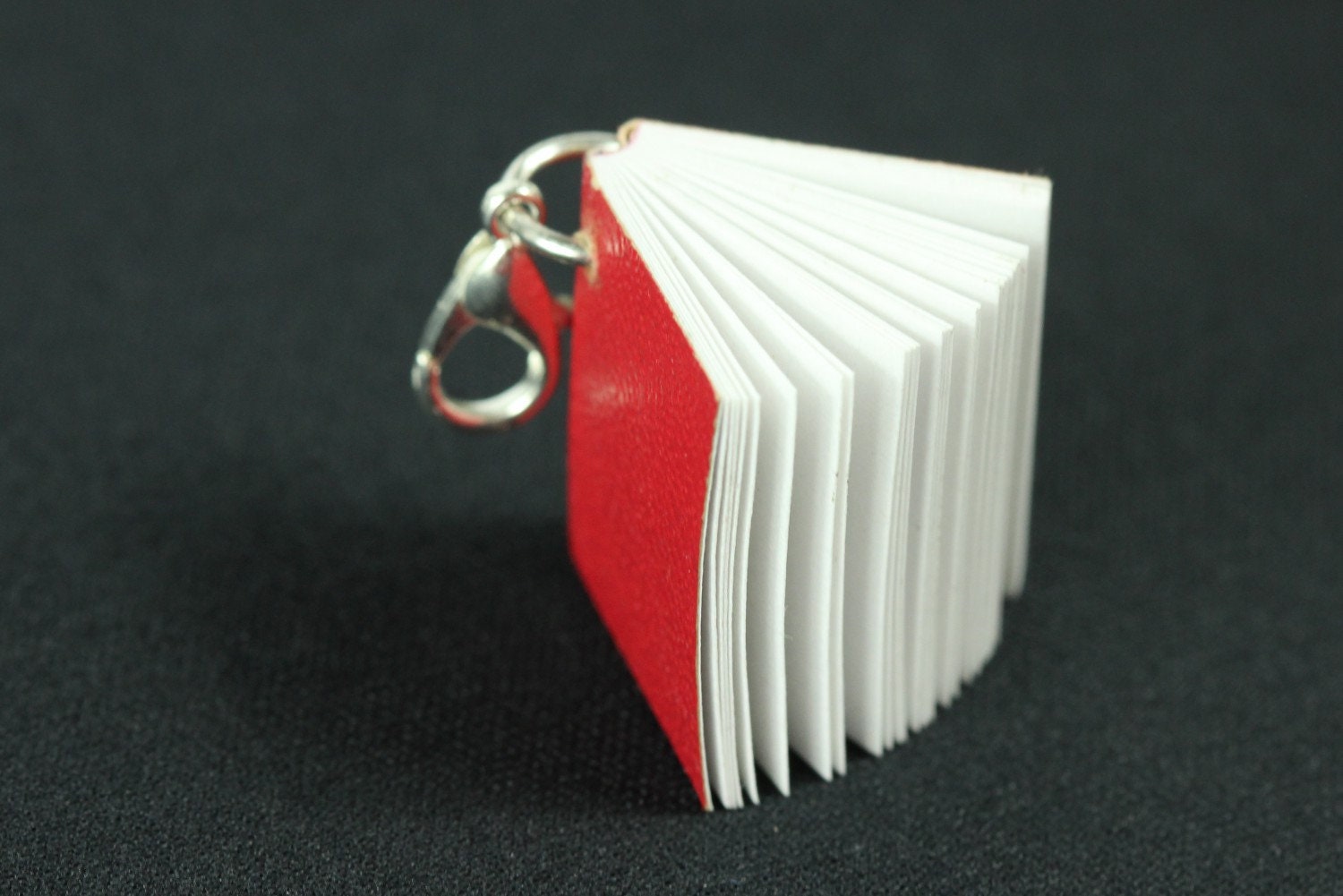 Buch Bücher Charm Anhänger Bettelarmband Miniblings Charms Lesen Leseratte Rot von Miniblings