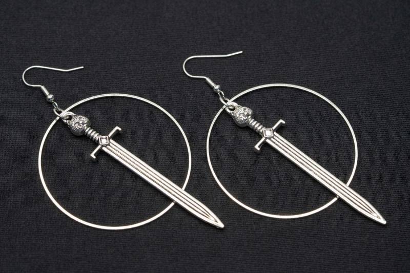 Schwert Mit Kreis Ohrringe Miniblings Hänger Katzenkopfgriff Rollenspiel Silber von Miniblings