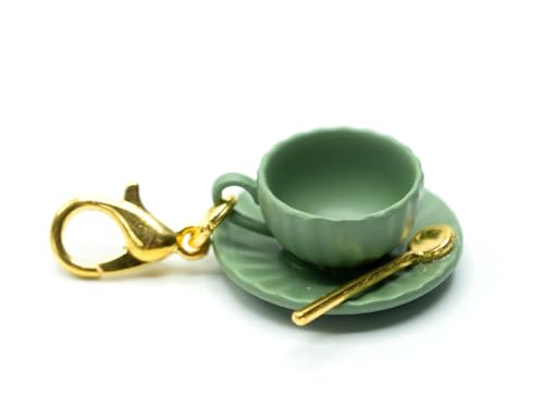 Miniblings Tasse Charm Anhänger Puppenhaus Miniatur Teetasse mit Löffel grün - Handmade Modeschmuck | Kettenanhänger vergoldet - Bettelanhänger Bettelarmband - Anhänger für Armband von Miniblings