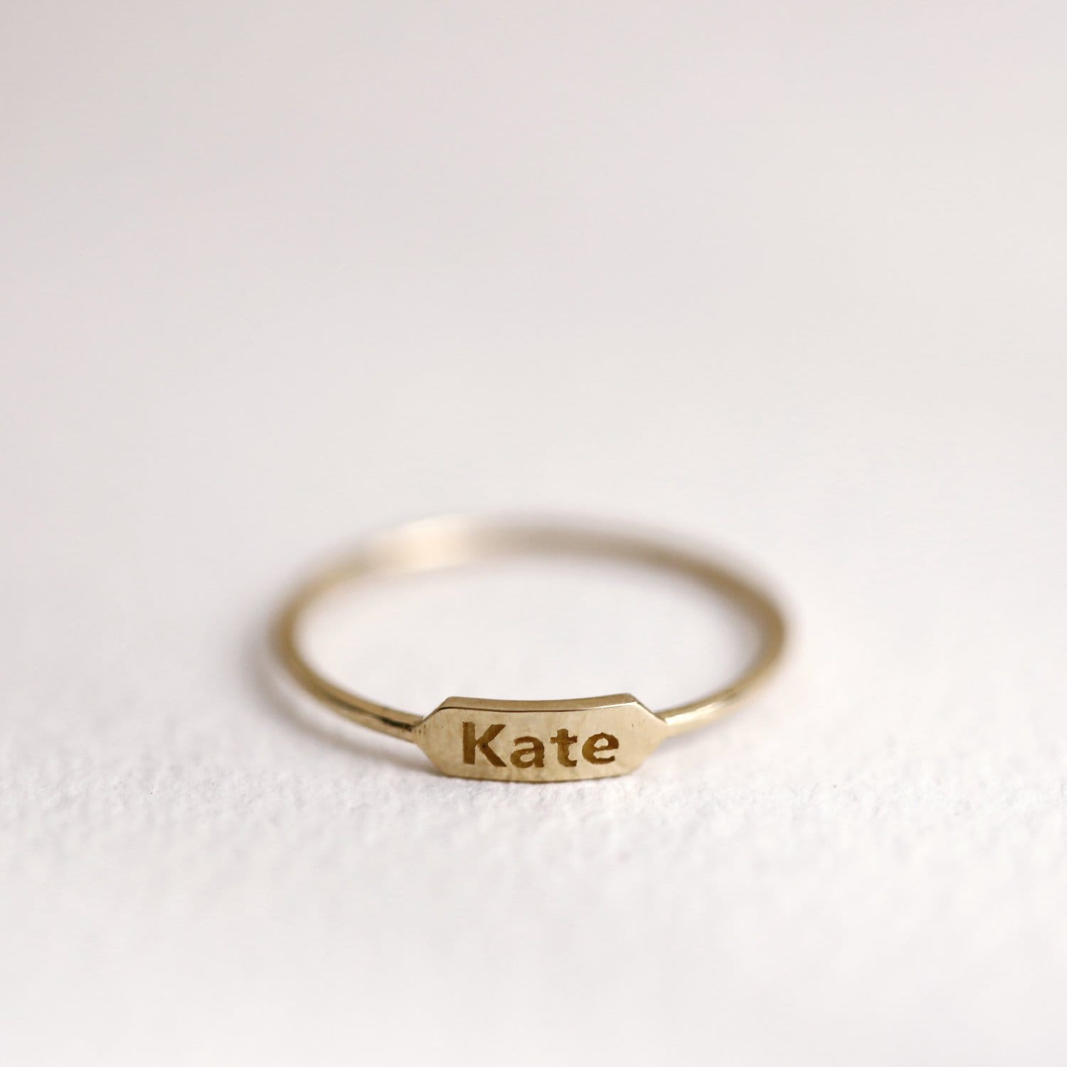 Personalisierter Namensplattenring, Namensband, Personalisierter Monogrammring, 10K 14K Solider Goldring, 14K Gold Schmuck, Geschenke Für Sie von MinimalAllure