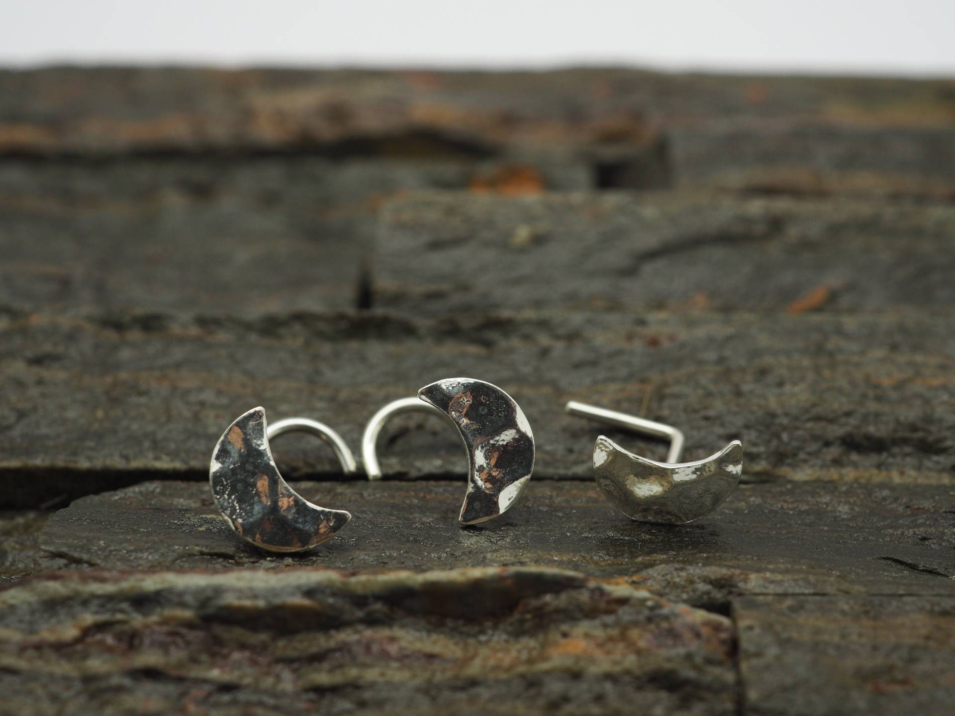 Gehämmerter Halbmond Nasenstecker Sterlingsilber Body Piercing | 20 Gauge Gehämmerter Halbmond Nasenstecker Sterlingsilber Body Piercing | 20 Gauge von MinimalJewelrybyJK