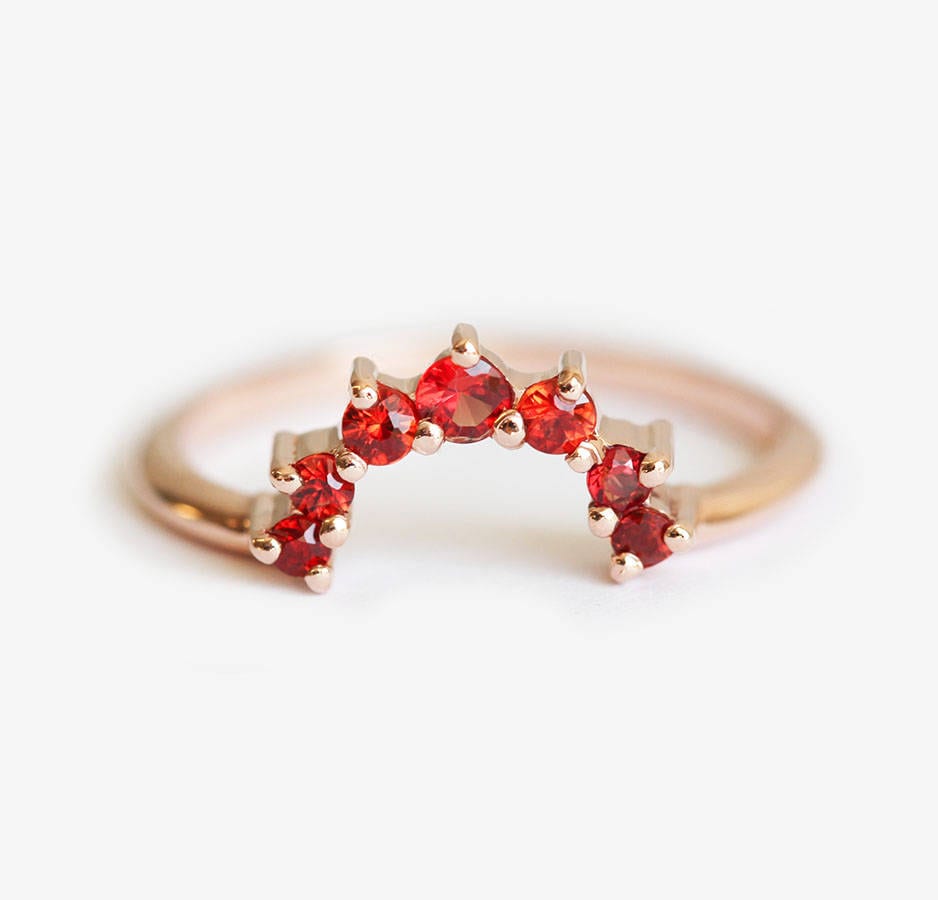 Hot Orange Saphir Ring, Roségold Gold Stapelband, Rosegold Ehering Mit Saphiren von MinimalVS