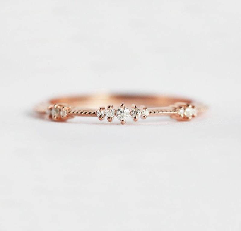 Zierlicher Diamantring, Zarter Ehering Aus Roségold, Einzigartiger Ring, Filigraner von MinimalVS