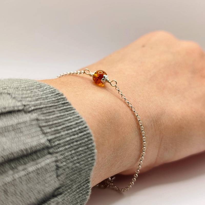 Handgefertigtes Armband Aus 925 Silber Mit Echtem Bernstein - Cognacfarben, 16+4 cm von MinimalistSchmuckEU