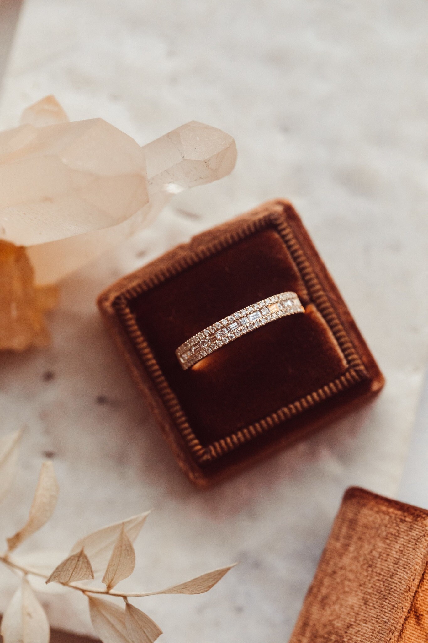 Baguette Und Runder Eternity Band, Channel Set Moissanite Ehering Ring, Art Deco Vintage Silber 3 Reihen Versprechen Ringe Für Frauen Baguette Und Runder Eternity Band, Channel Set Moissanite Ehering Ring, Art Deco Vintage Silber 3 Reihen Versprechen Ringe Für Frauen von MinimalisticCharms