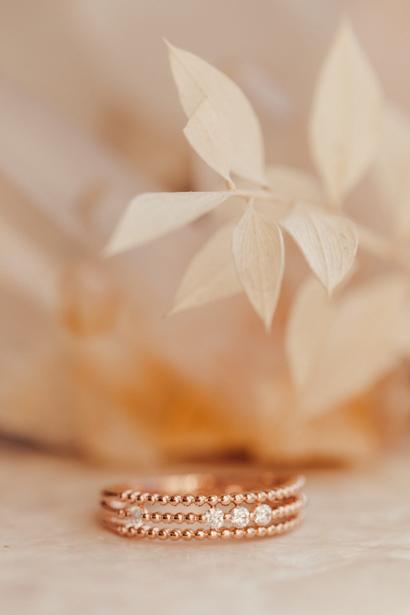 Moissanite Jubiläumsring/Solid Gold Halb Eternity Runder Brillantschliff Ring Ehering 3-Reihiger Stapelring Moissanite Jubiläumsring/Solid Gold Halb Eternity Runder Brillantschliff Ring Ehering 3-Reihiger Stapelring von MinimalisticCharms