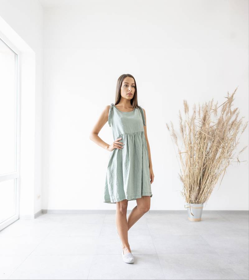 Leinenkleid Bianca/Leinen Midikleid Leinenkleider Hellgrünes Kleid Midi Sommerkleid von MinimalisticLinen