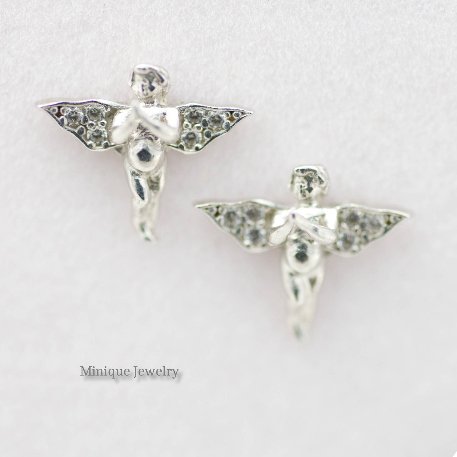 Engel Weihnachts Ohrringe, Schmuck, Minimalist Ohrstecker, Silber Cz Edelstein Geschenk Für Sie. Kleine Zum Schutz Oder Geliebten Menschen Engel Weihnachts Ohrringe, Schmuck, Minimalist Ohrstecker, Silber Cz Edelstein Geschenk Für Sie. Kleine Zum Schutz Oder Geliebten Menschen von MiniqueJewelry