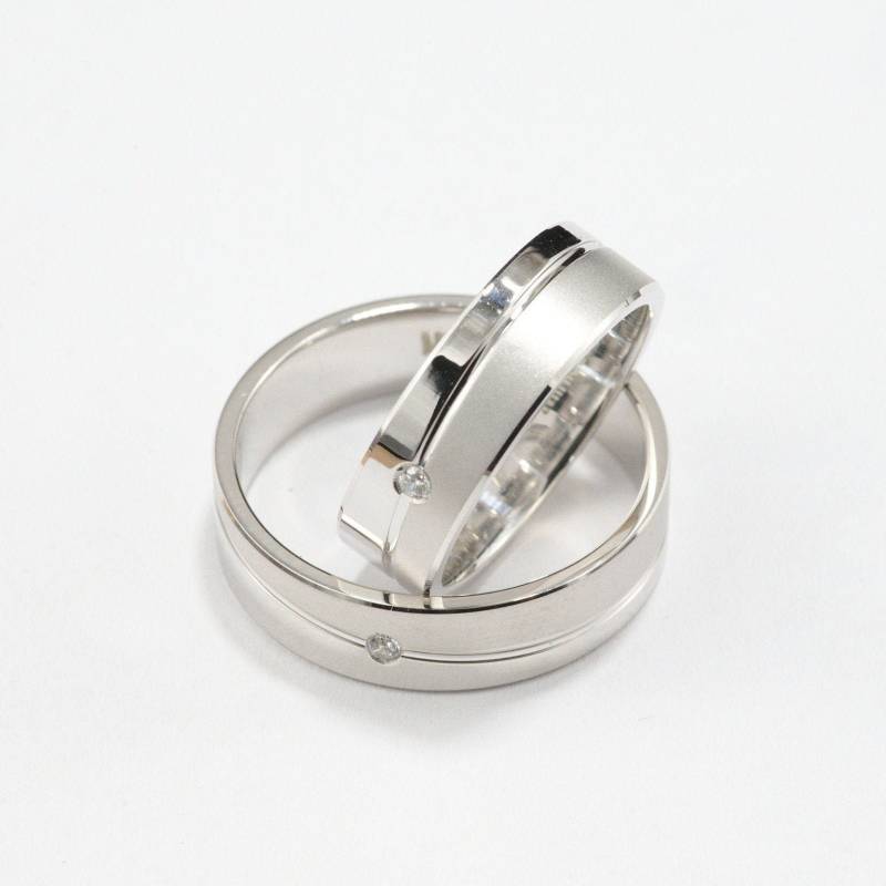 Sein Und Sie Partnerlook Ehering Set. 925 Sterling Silber. Verlobung. Komfort Passform. 6 Mm Cz Passendes Ehering-Set. Hergestellt in Den Usa von MiniqueJewelry