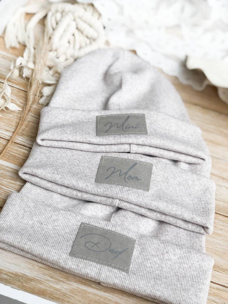 Hipster-Beanie Personalisiert/ Individueller Aufdruck/ Partnerbeanie/ Familienoutfit Beige von Minispatz