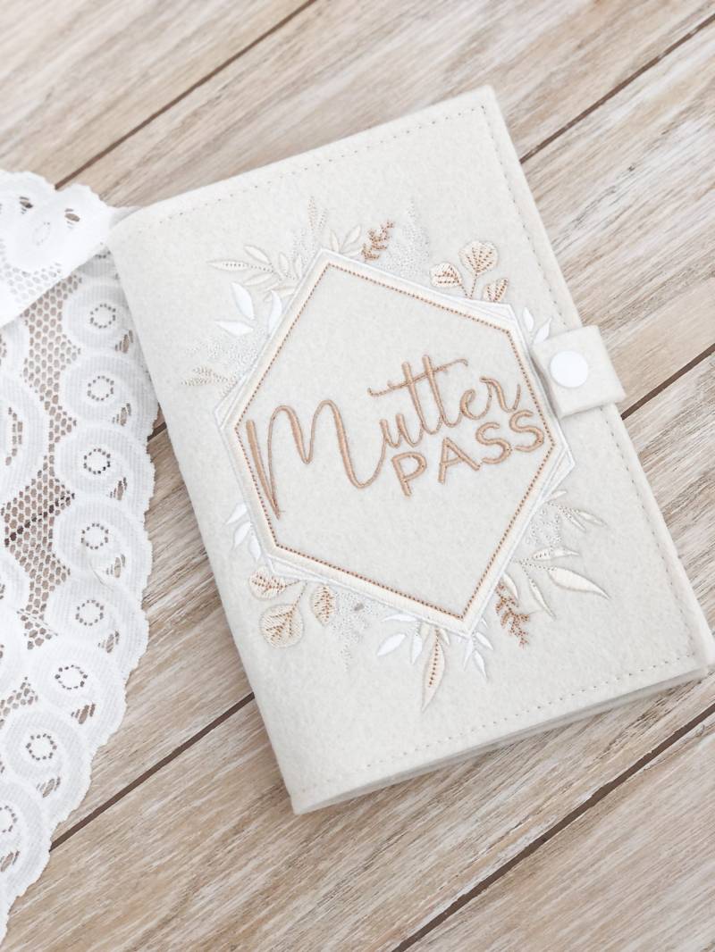 Mutterpasshülle „Hexagon" Beige Mutterpasshülle „Hexagon" Beige von Minispatz