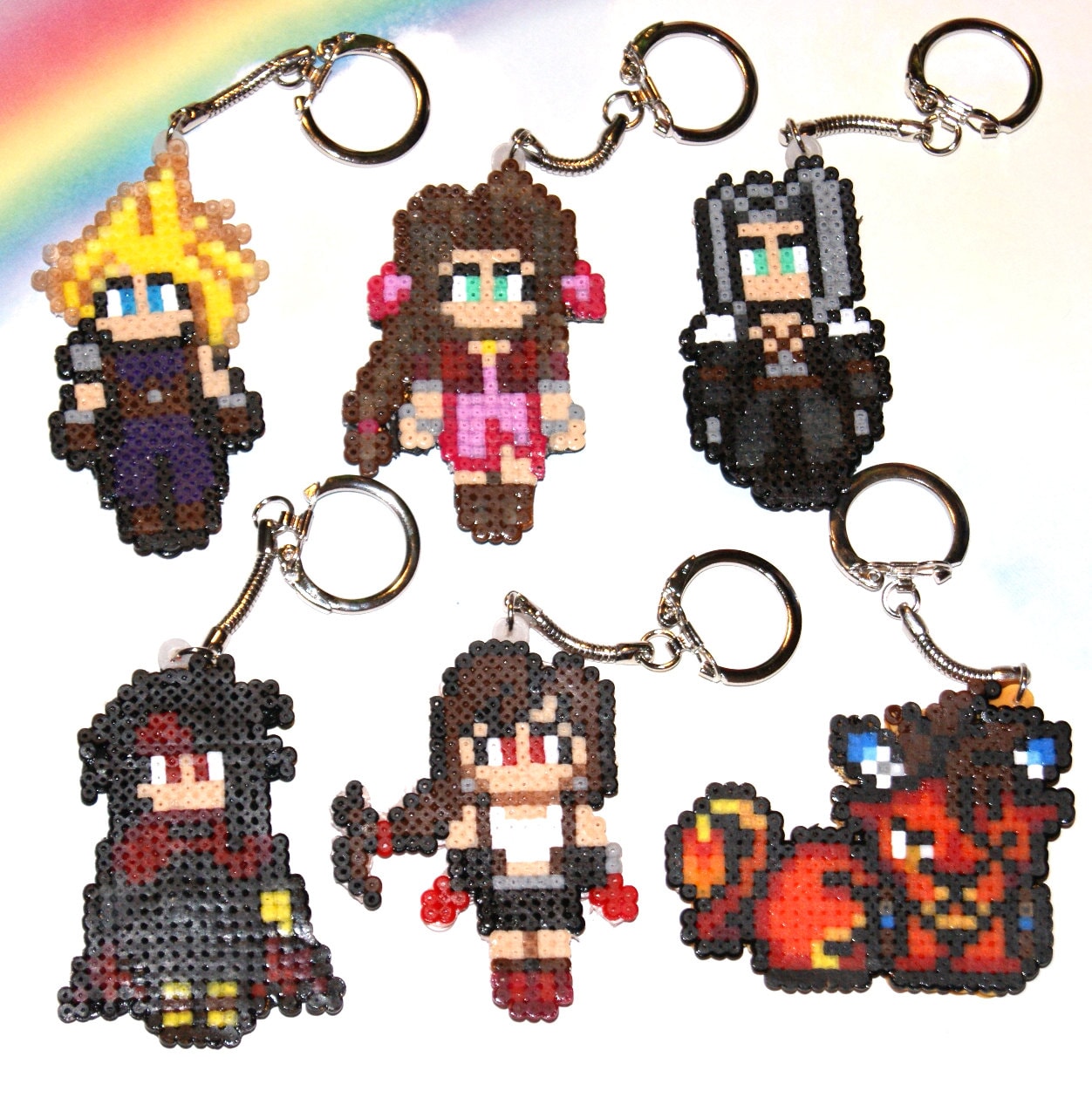 Final Fantasy 7 Pixel Schlüsselanhänger Kollektion - Wolke Aerith Sephiroth Vincent Tifa Rot Xiii Final Fantasy 7 Pixel Schlüsselanhänger Kollektion - Wolke Aerith Sephiroth Vincent Tifa Rot Xiii von MinkysCrafts