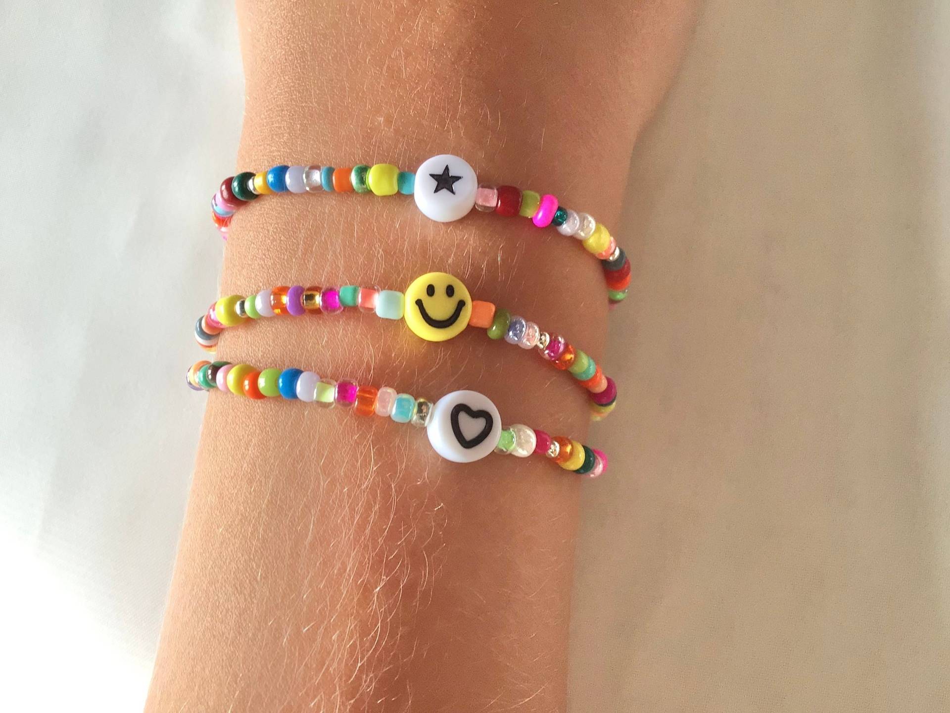 Buntes Armband, Smiley Perlenarmband, Sternenarmband, Herzarmband, Armband Für Kinder, Bunt, Stern, Blumen, Gold Buntes Armband, Smiley Perlenarmband, Sternenarmband, Herzarmband, Armband Für Kinder, Bunt, Stern, Blumen, Gold von MinordetailsDesigns