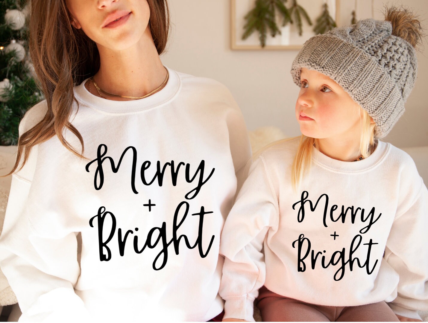 Familien Sweatshirt, Merry & Bright Weihnachtsshirt, Mama Und Ich Kleinkind, Jugend, Erwachsene Sweatshirt von MintTeeApparel