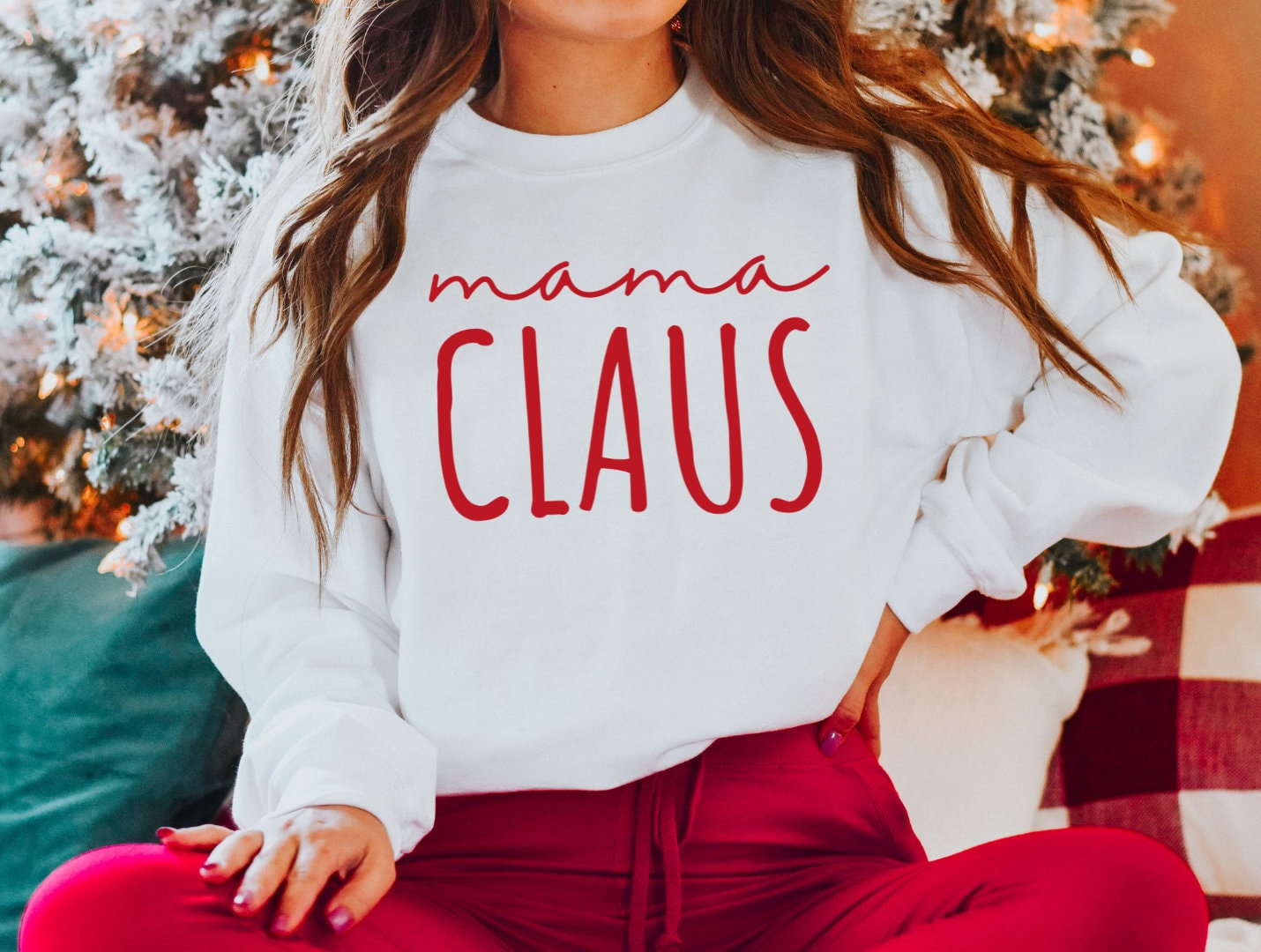 Mama Claus Sweatshirt, Weihnachtsshirt, Geschenk Freundin, Weihnachtsliebhaber Shirt, Weihnachtspullover, Für Mama, Weihnachtsgeschenk Sie von MintTeeApparel