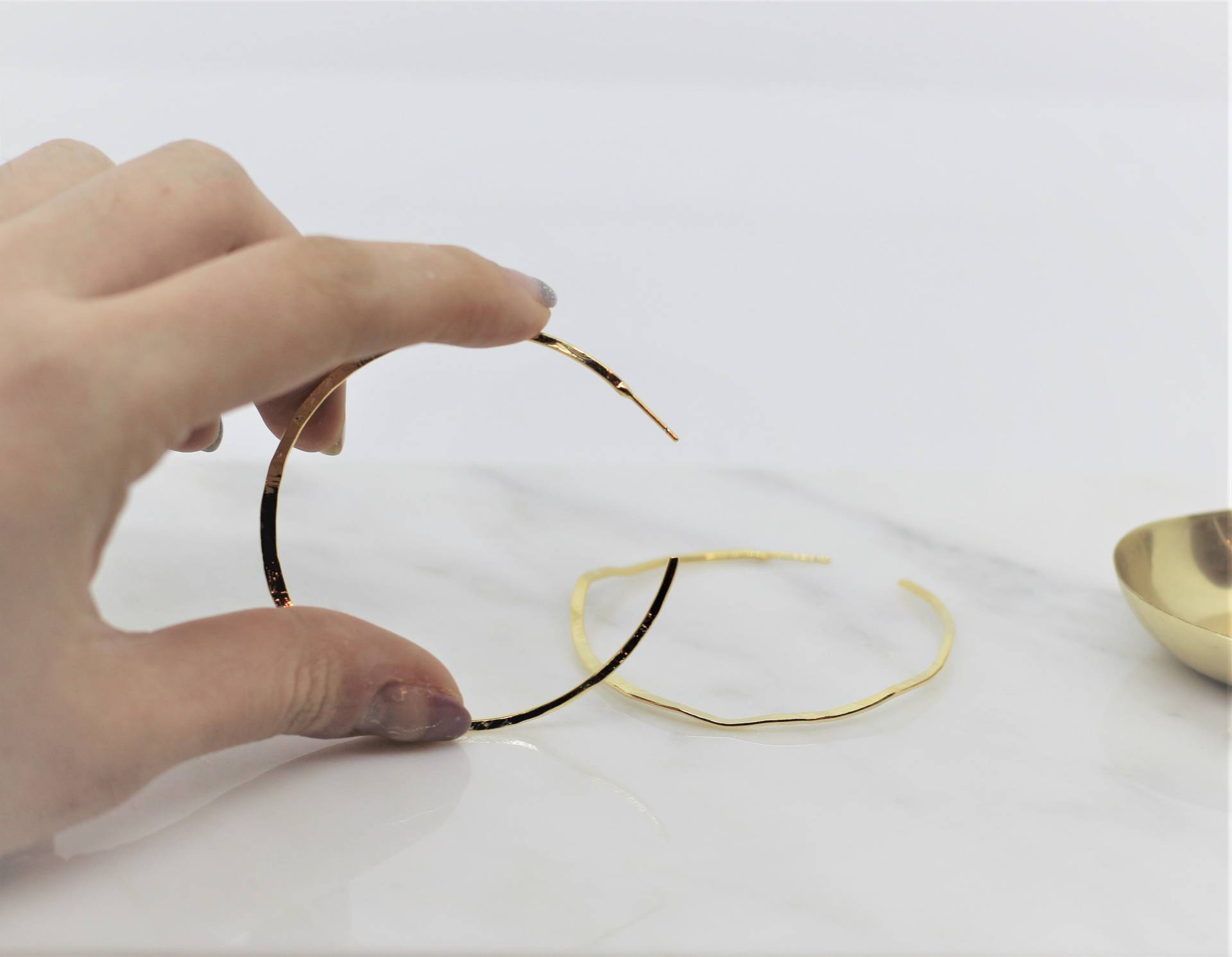 Gold Überzogene Große Reifen Ohrring, Einzigartige 90Er Jahre Creolen Ohrringe Gold Überzogene Große Reifen Ohrring, Einzigartige 90Er Jahre Creolen Ohrringe von MinutiaeDesign