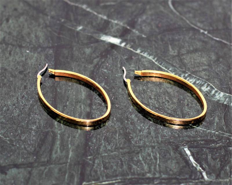 Oval Hoop Ohrring Oval Hoop Ohrring von MinutiaeDesign