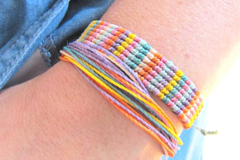 2 X Set Makramee Armband, Knoten Hippie Boho Armband, , Frauen Armband Bunt, Schmuck, Geschenk Frau von MioBolife