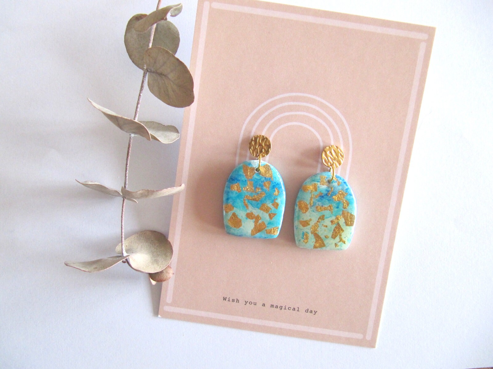 Blau Gold Ohrringe, Boho Chic Geschenk Für Frau, Exklusive Unikat, Große Blaue Polymer Ohrhänger von MioBolife