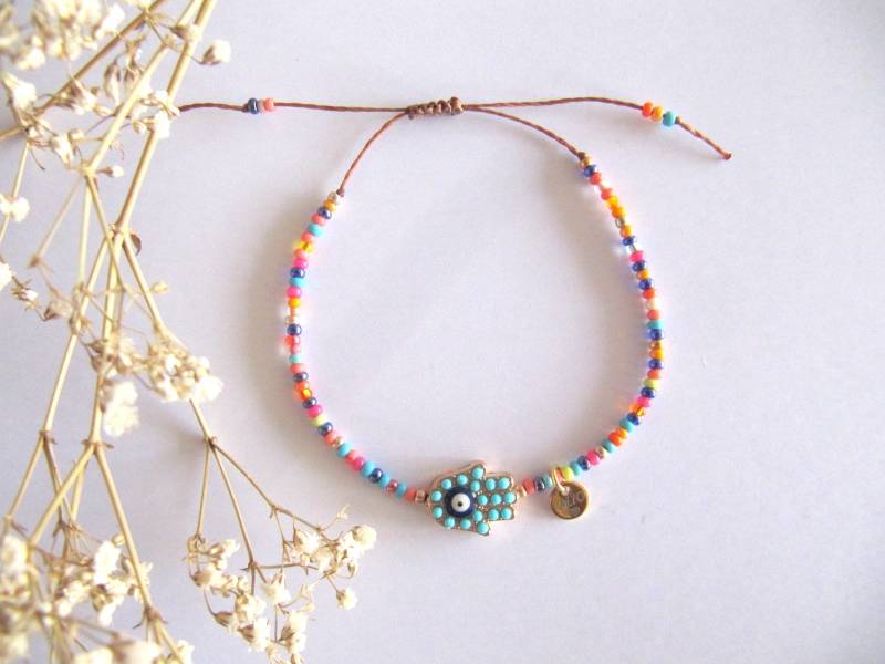Bunte Perlen Armband Mit Hamsa Hand/ Hand Der Fatima Armband/ Perlenarmband Bunt/ Boho Makramee Hippie Hamsa von MioBolife