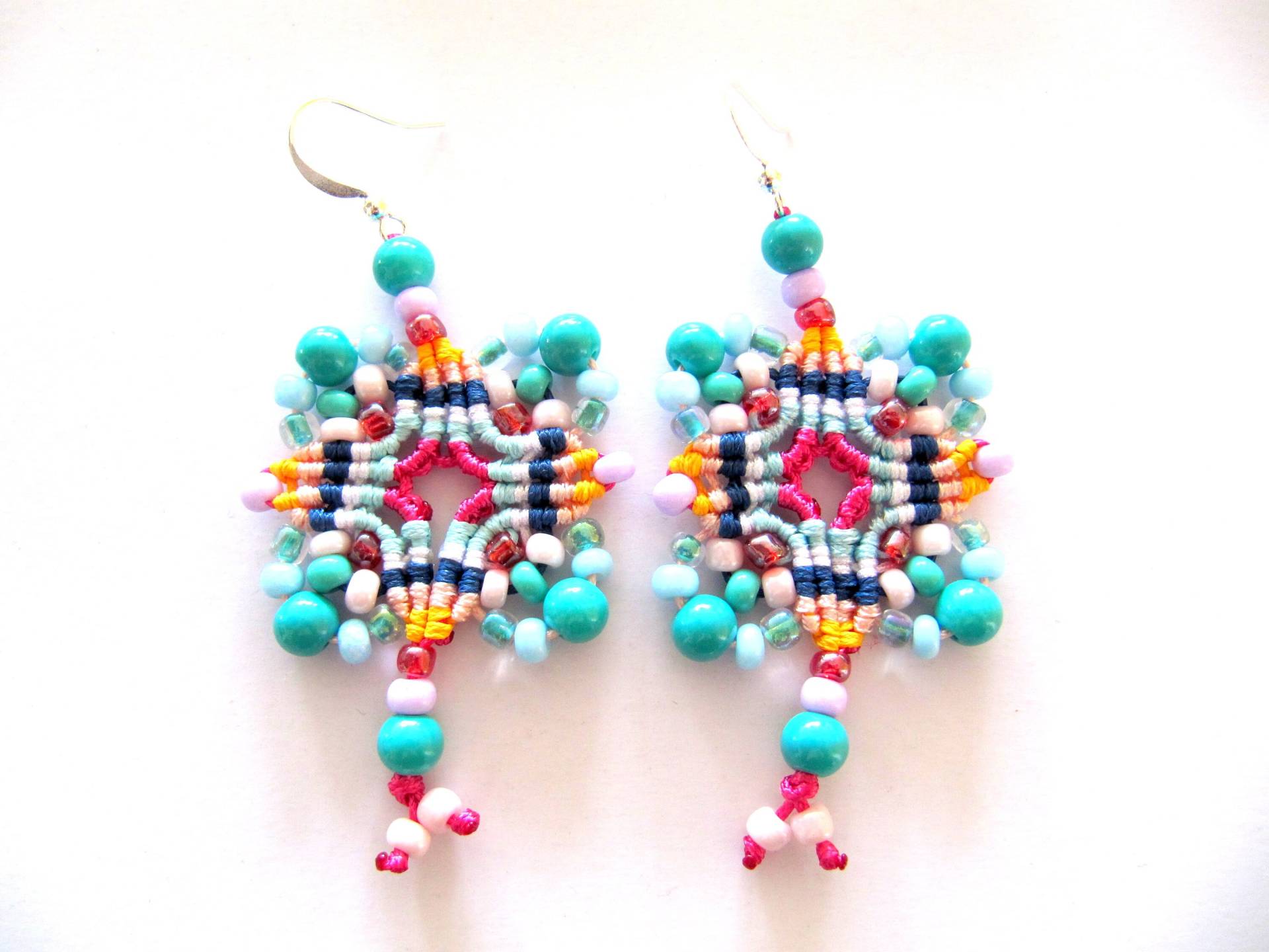 Makramee Ohrringe, Lange Ohrringe Bunt Mit Perlen in Boho Stil, Gipsy Geschenk Für Frauen, Hippie, Statement Exklusiv Schmuck von MioBolife